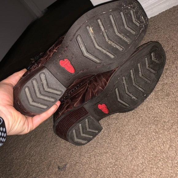 Justin Boots - Picture 2 of 4